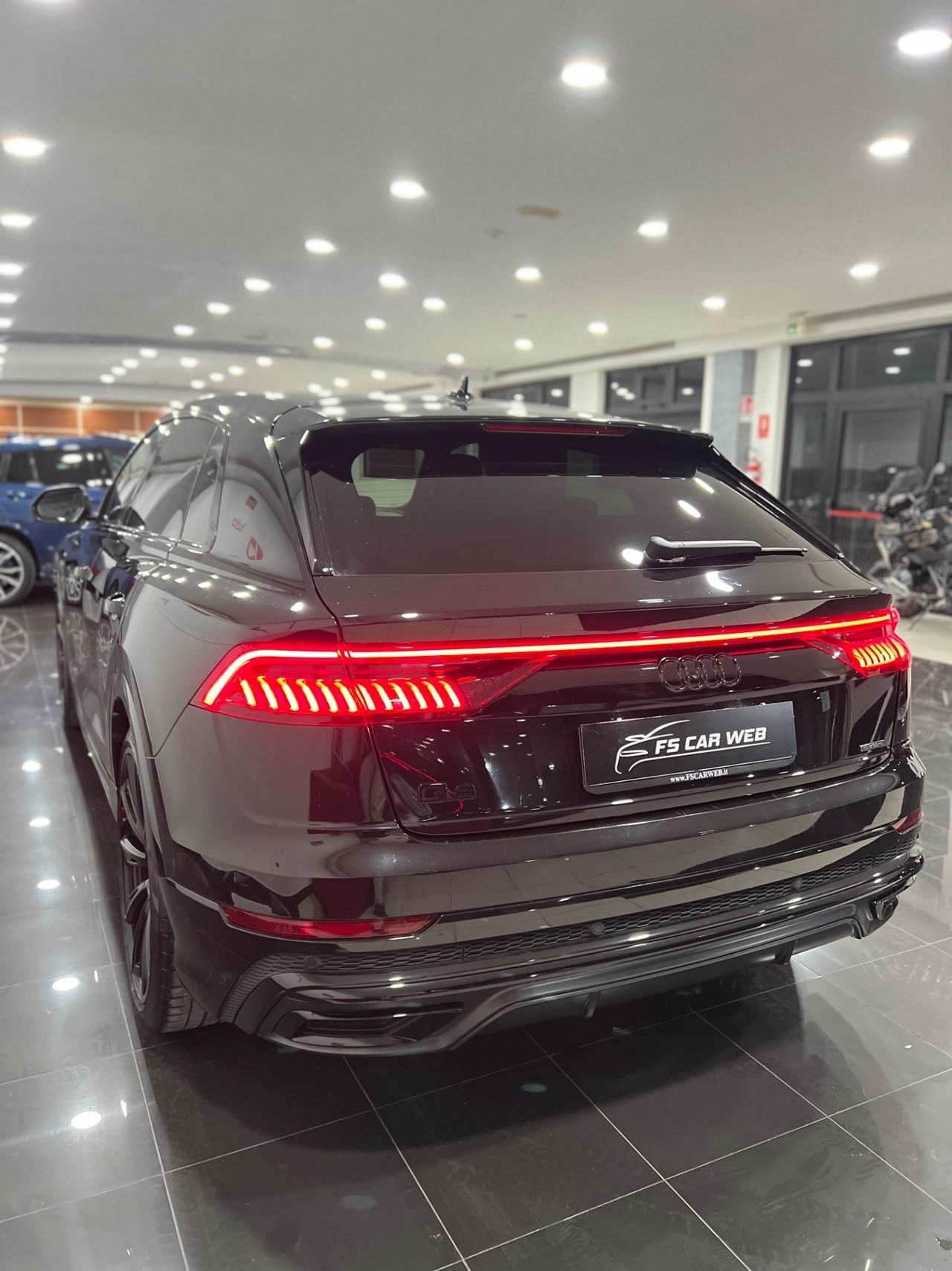 Audi Q8 3.0 mhev Quattro Sport SLine 286 cv