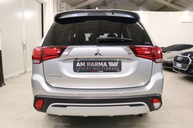 MITSUBISHI Outlander 2.0 4WD GPL Bi-fuel CVT Diamond SDA 7 posti