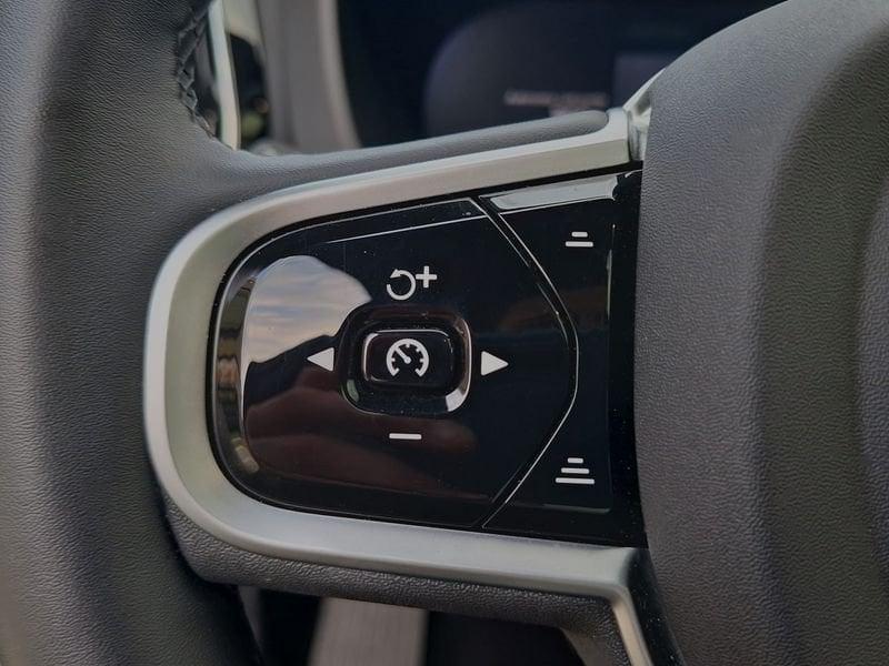 Volvo XC60 Recharge T6 Plug-in Hybrid 253+145 CV AWD Automatico Plus Dark