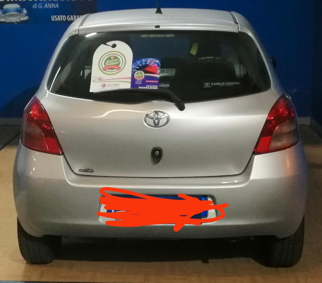 Toyota Yaris 1.0 5 porte