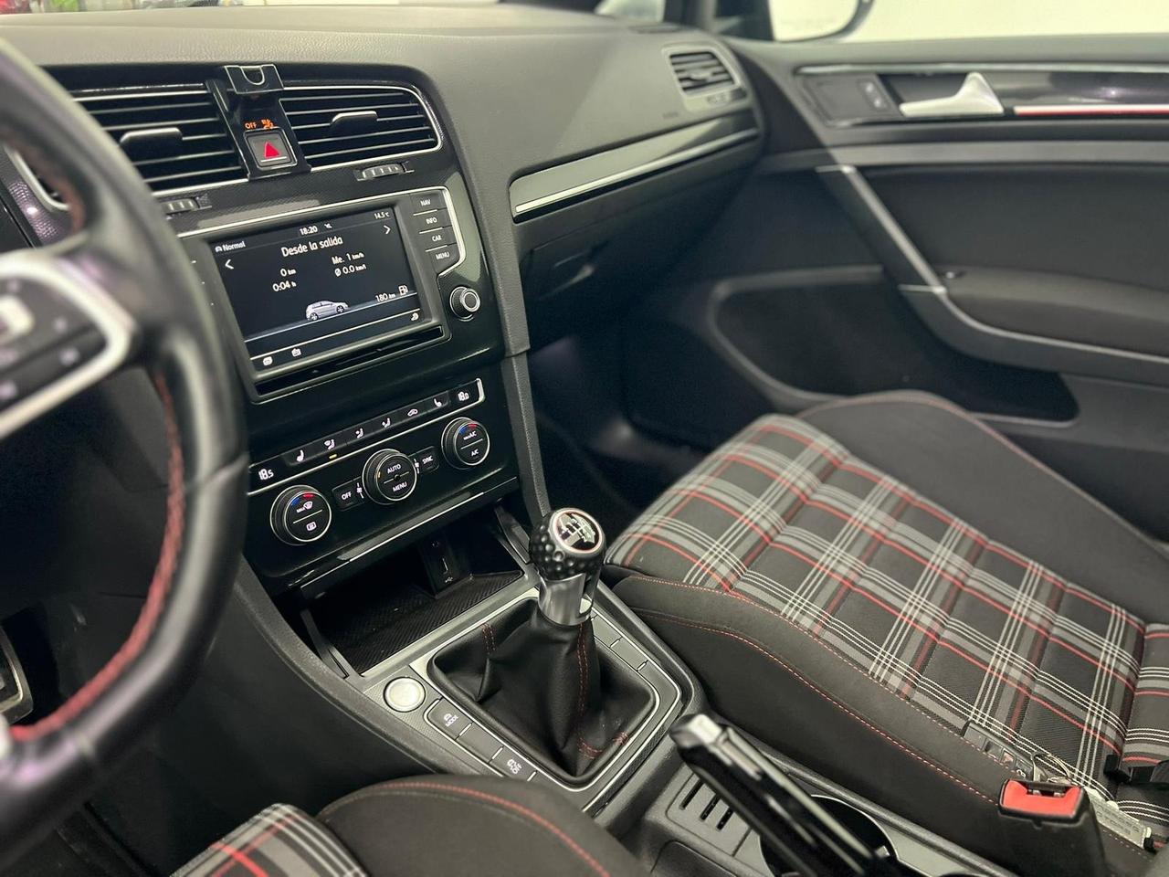 Volkswagen Golf GTI Performance 2.0 TSI 3p. BlueMotion Technology