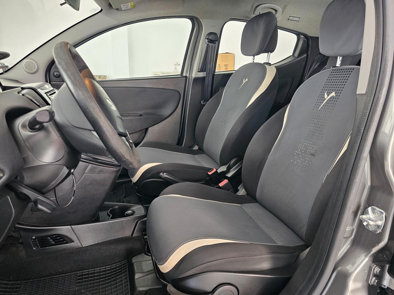 Lancia Ypsilon 1.2 69 CV 5 porte GPL Ecochic Elefantino