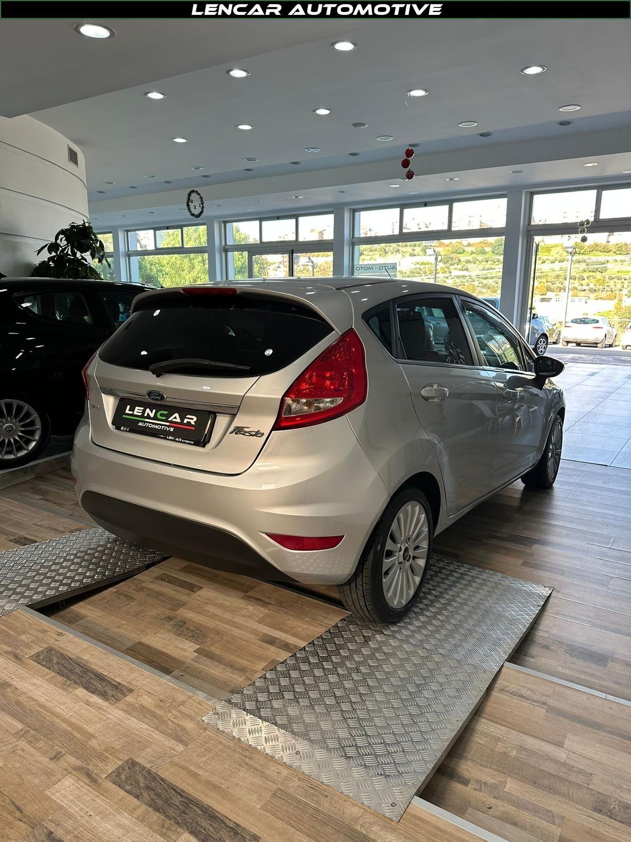 Ford Fiesta 1.4 TDCi 5p. Titanium OK NEOPATENTATI