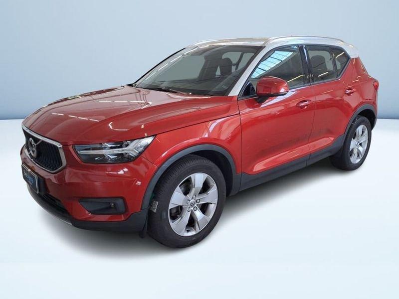 Volvo XC40 2.0 D4 MOMENTUM AWD GEARTRONIC