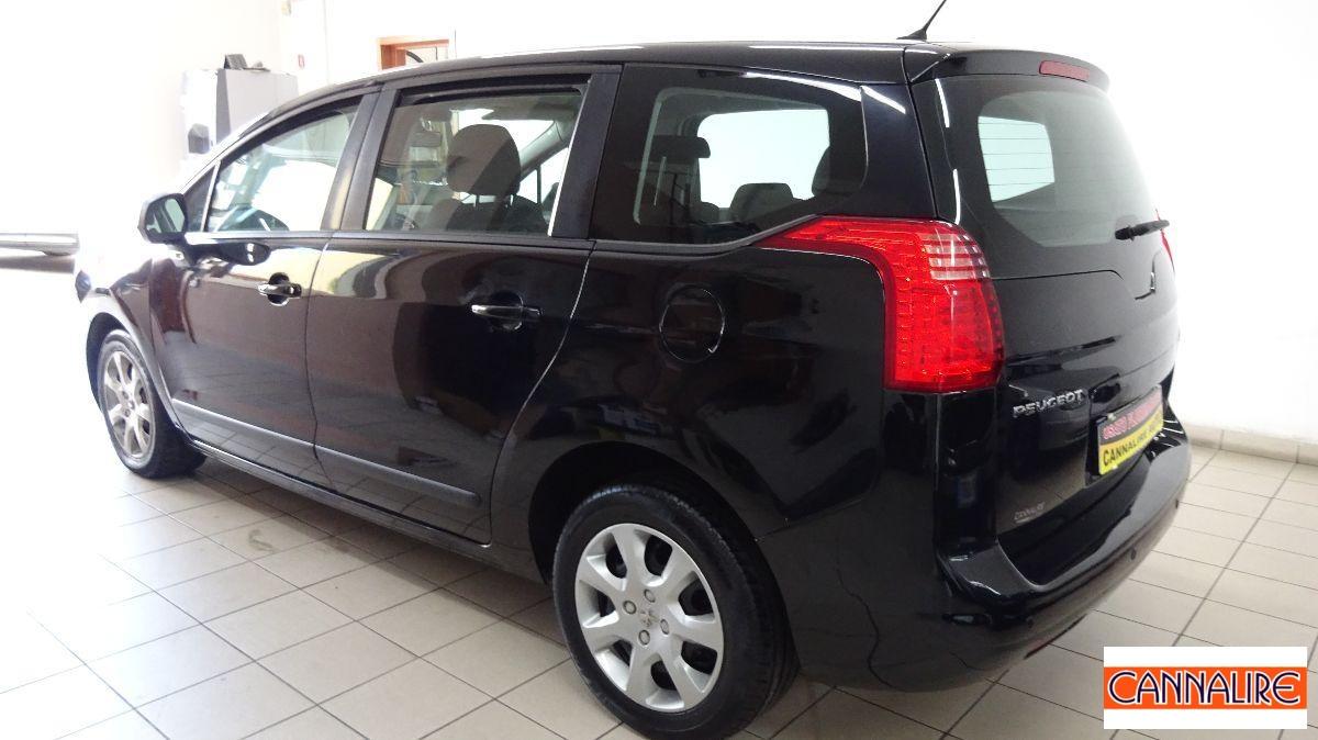 PEUGEOT - 5008 - 1.6 8V e-HDi 112CV S.&S. c.r. Fel.
