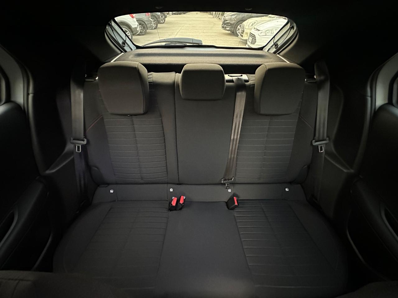 Lancia Ypsilon Hybrid e-DCT HF Line