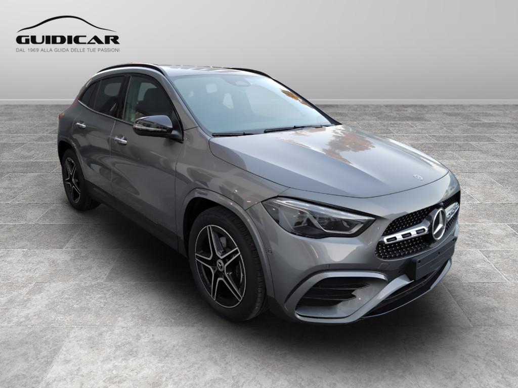 Mercedes-Benz GLA 180 d Automatic