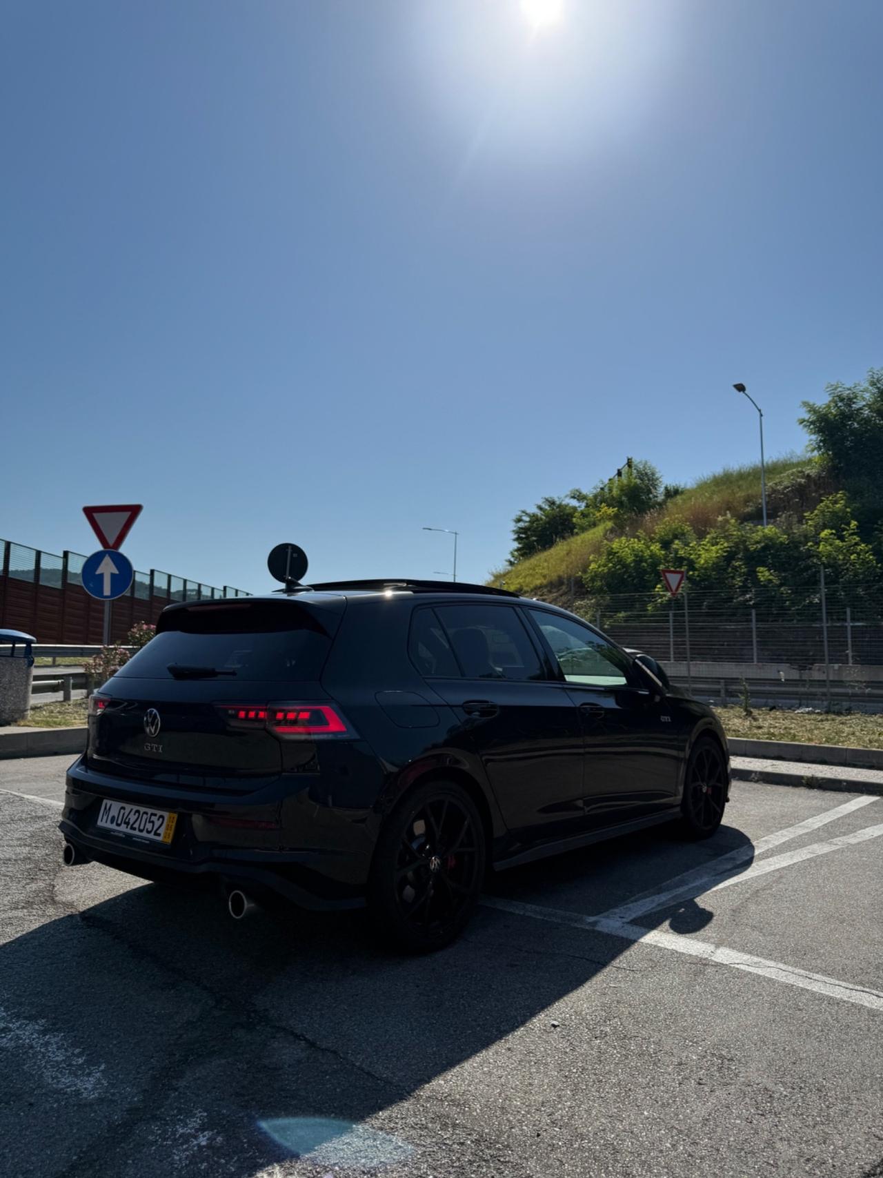 Volkswagen Golf GTI 2.0 TSI DSG Black Style