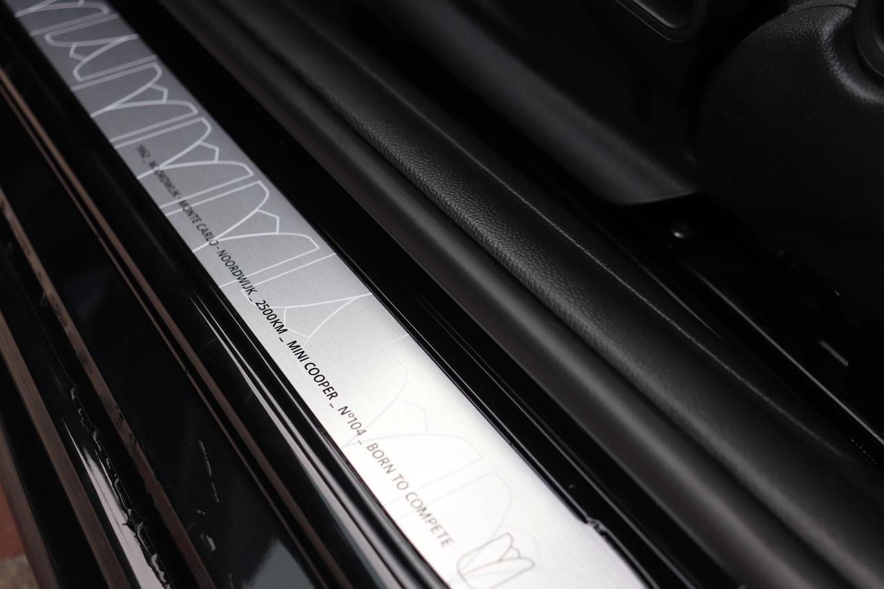 Mini 2.0 John Cooper Works Pat Moss Edition