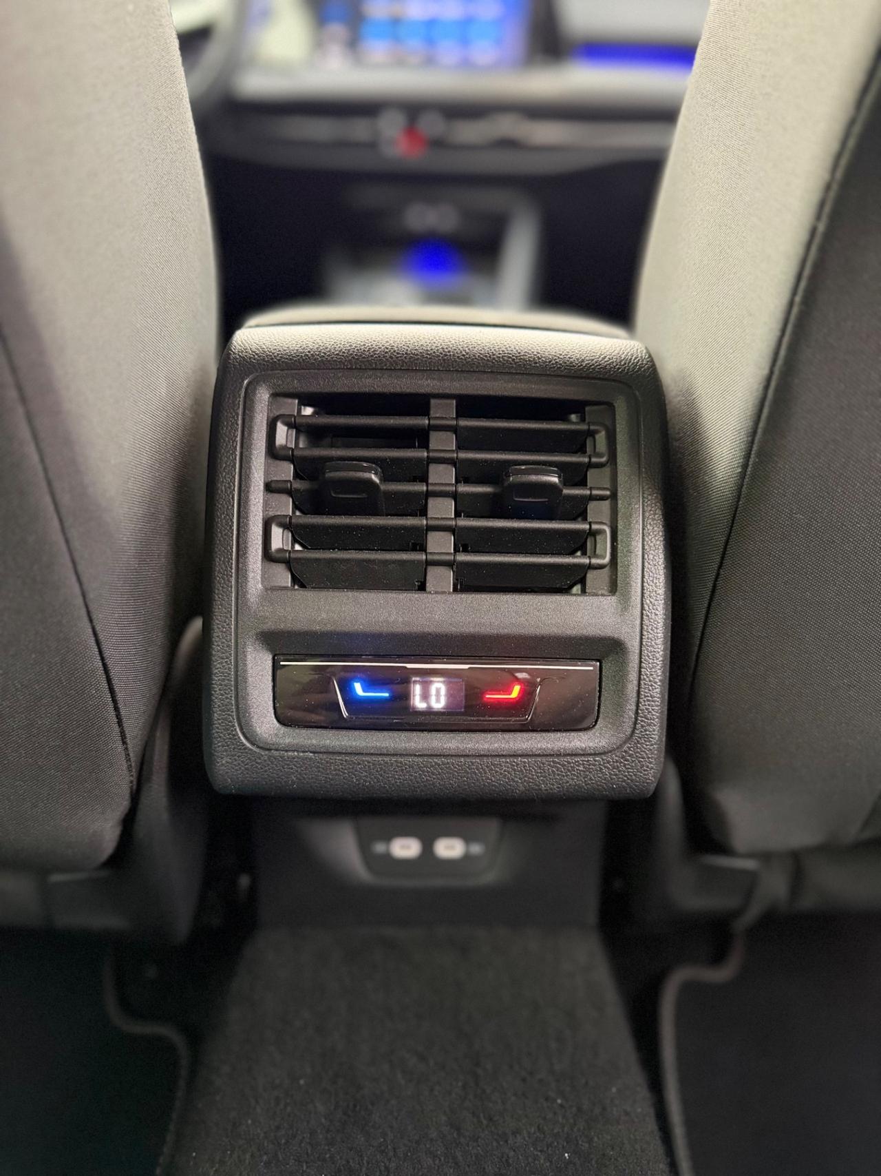 Volkswagen Golf 1.5 Style, Full Optional, Poltrone Massaggianti