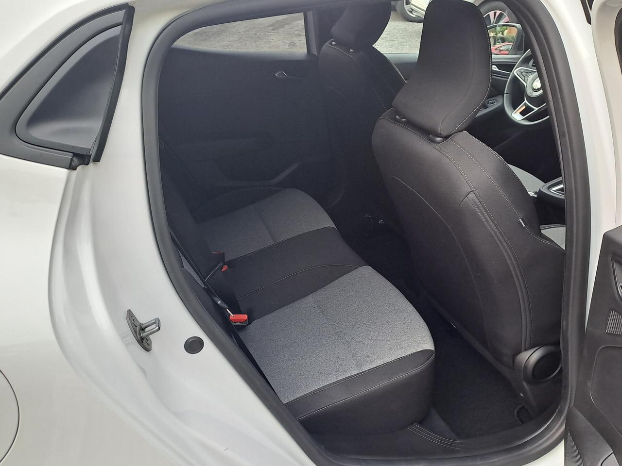 Mitsubishi Colt 1.0L turbo 90 CV Invite