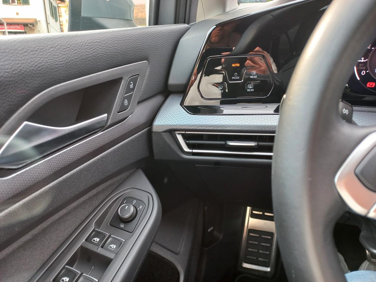Volkswagen Golf 1.5 TSI EVO ACTIVE