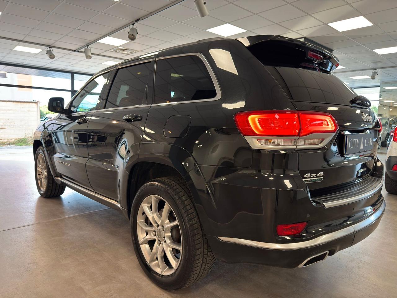 Jeep Grand Cherokee Grand Cherokee 3.0 V6 CRD 250 CV MJT II Summit Platinum Ed.