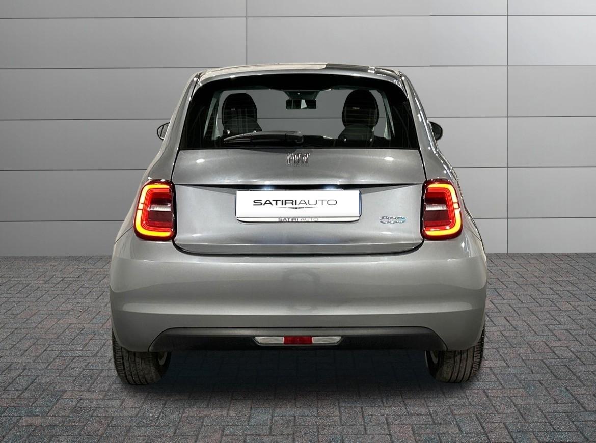 FIAT 500e - 500e 42 kWh