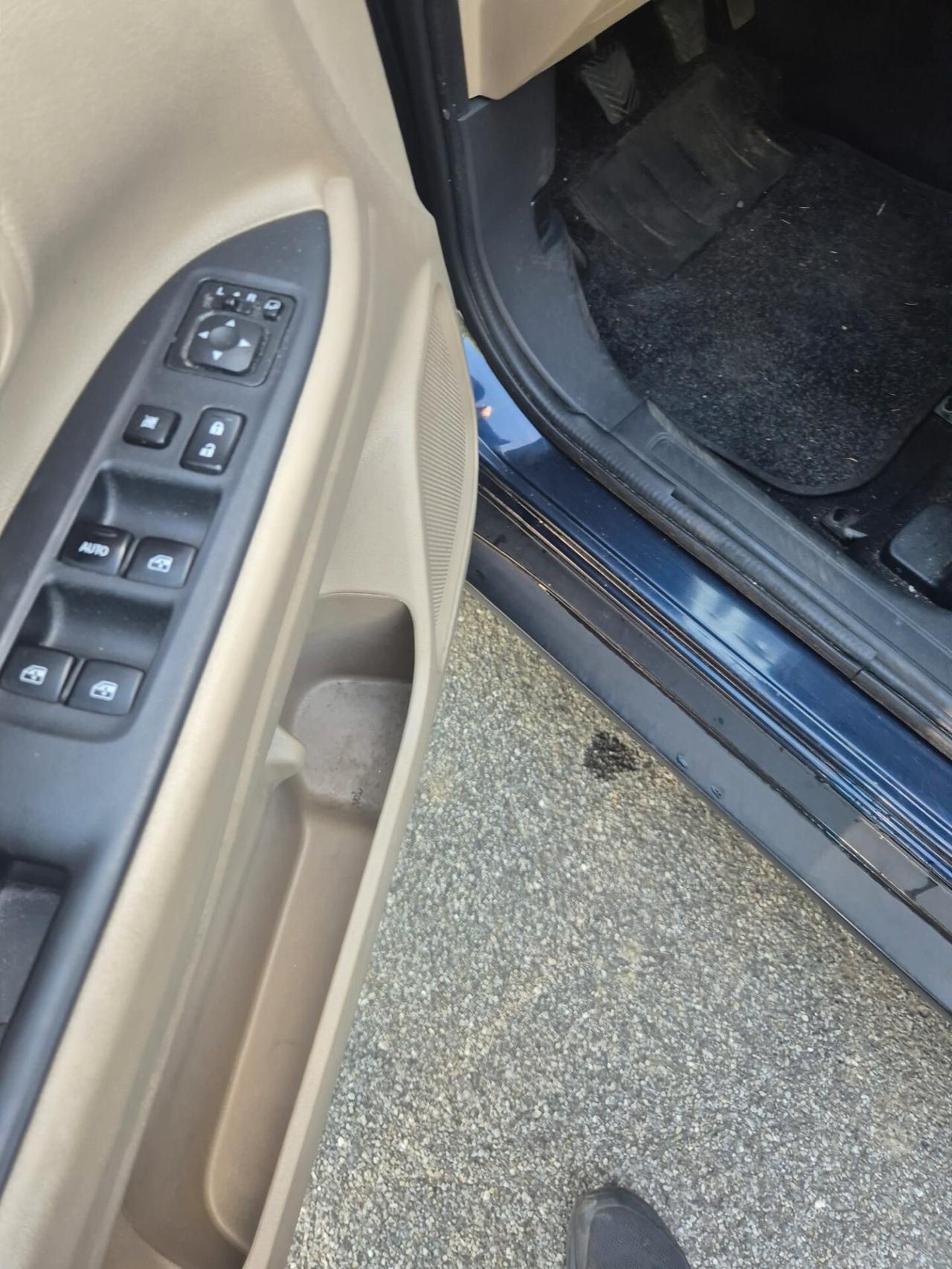 Mitsubishi Outlander 2.2 DI-D 4WD Instyle Plus SDA 7 posti