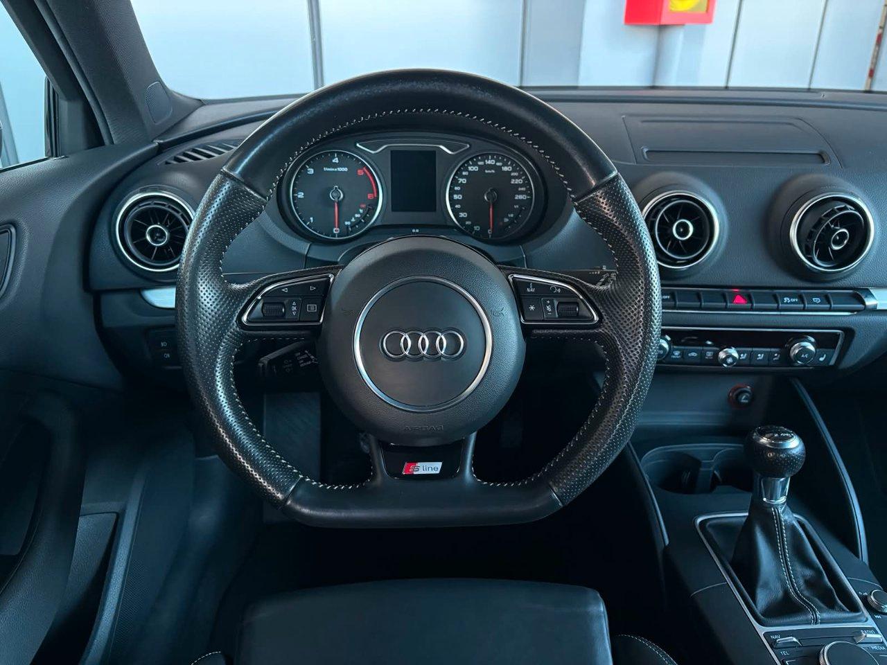 Audi A3 Sportback 1.6 tdi s-line