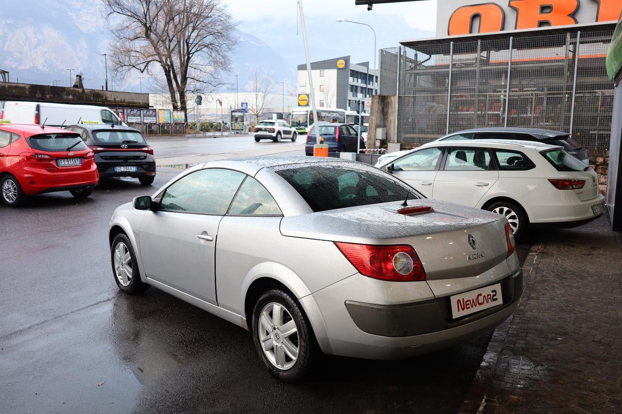 Renault Megane Mégane C-C 1.6 16V Confort Dynamique