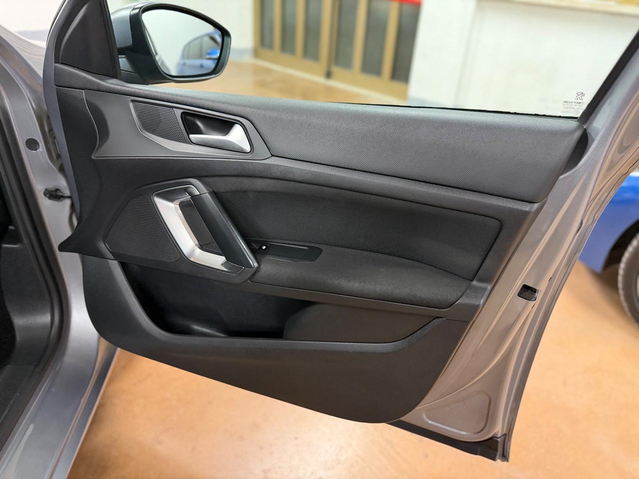 Peugeot 308 BlueHDi 120 S&S SW Business