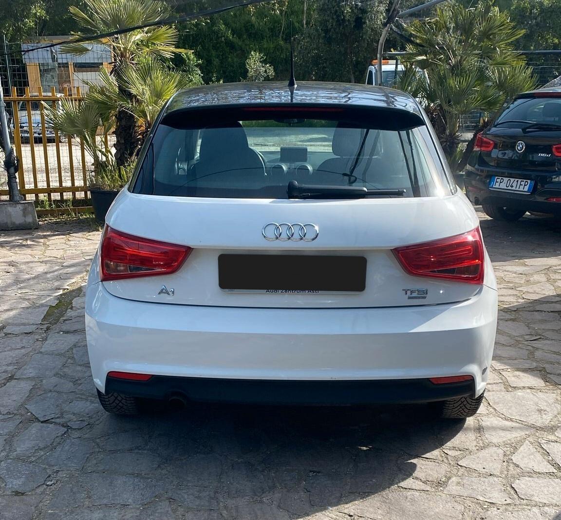 Audi A1 1.0 TFSI NEOPATENTATI