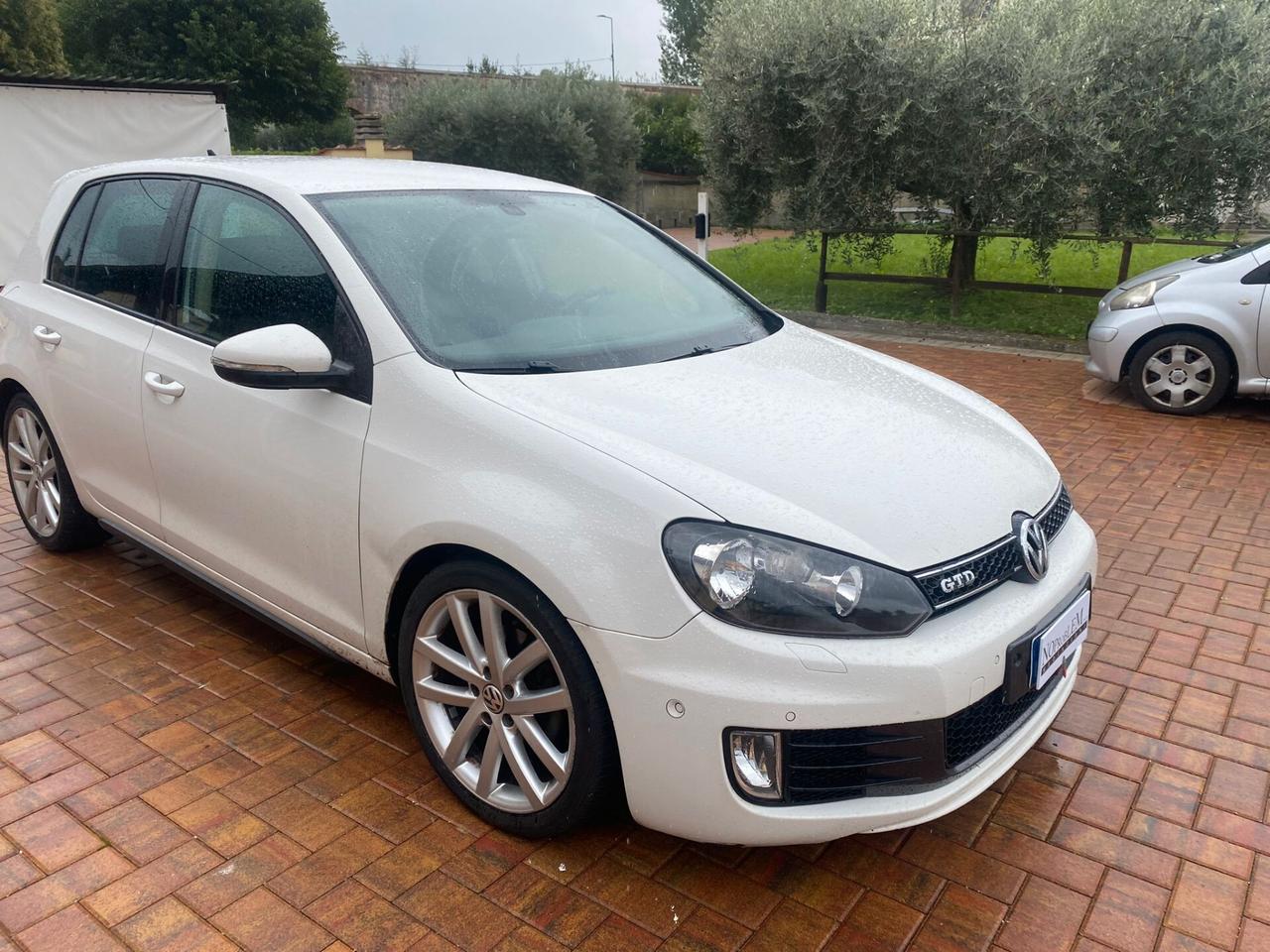 Volkswagen Golf 2.0 TDI 140CV DPF DSG 5p. Highline