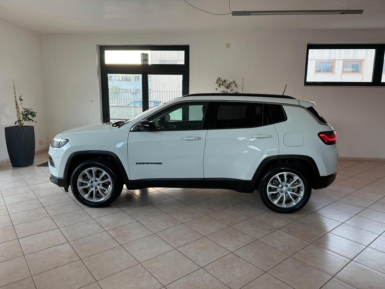 Jeep Compass 1.3 Turbo T4 190 CV PHEV AT6 4xe Business