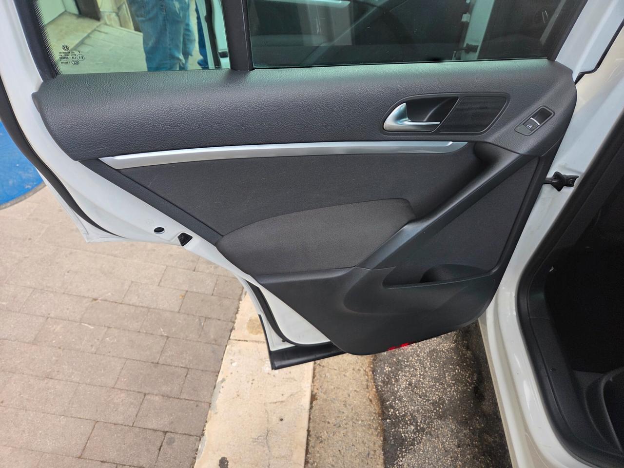 VW TIGUAN 2.0 TDI ANNO 2015 NAVI PARK ASSIST KMCERTIF