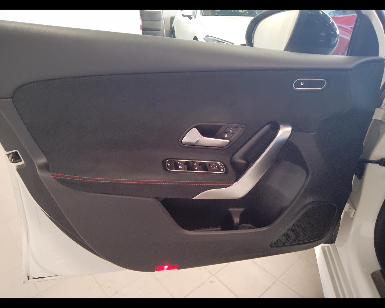 Mercedes-Benz Classe A - W177 2023 - A 180 d AMG Line Advanced Plus auto