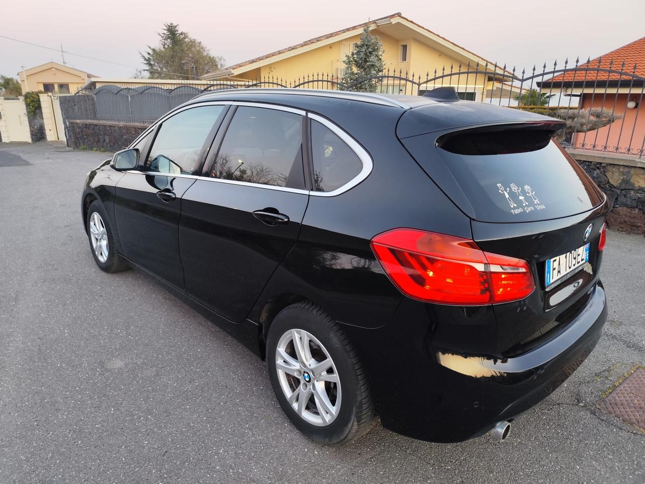 Bmw 2er Active Tourer 214d Advantage