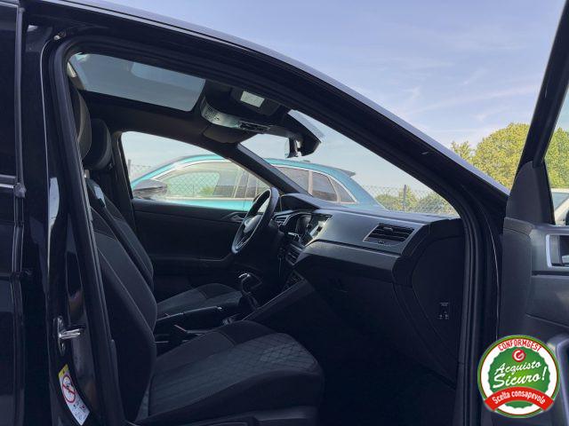 VOLKSWAGEN Taigo 1.0 TSI 115 CV R-Line ANCHE NEOPATENTATI