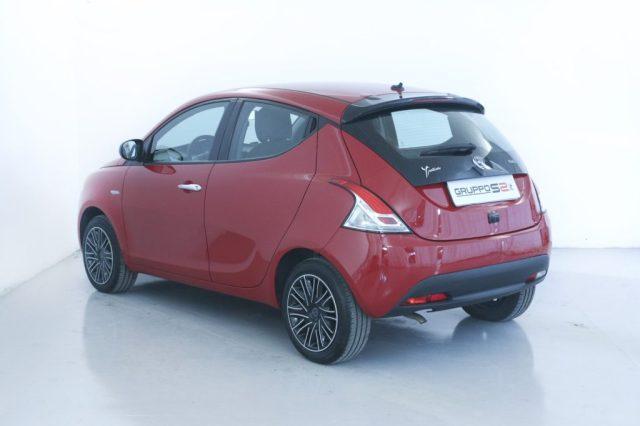 LANCIA Ypsilon 1.0 FireFly 5 porte S&S Hybrid Gold NEOPATENTATI