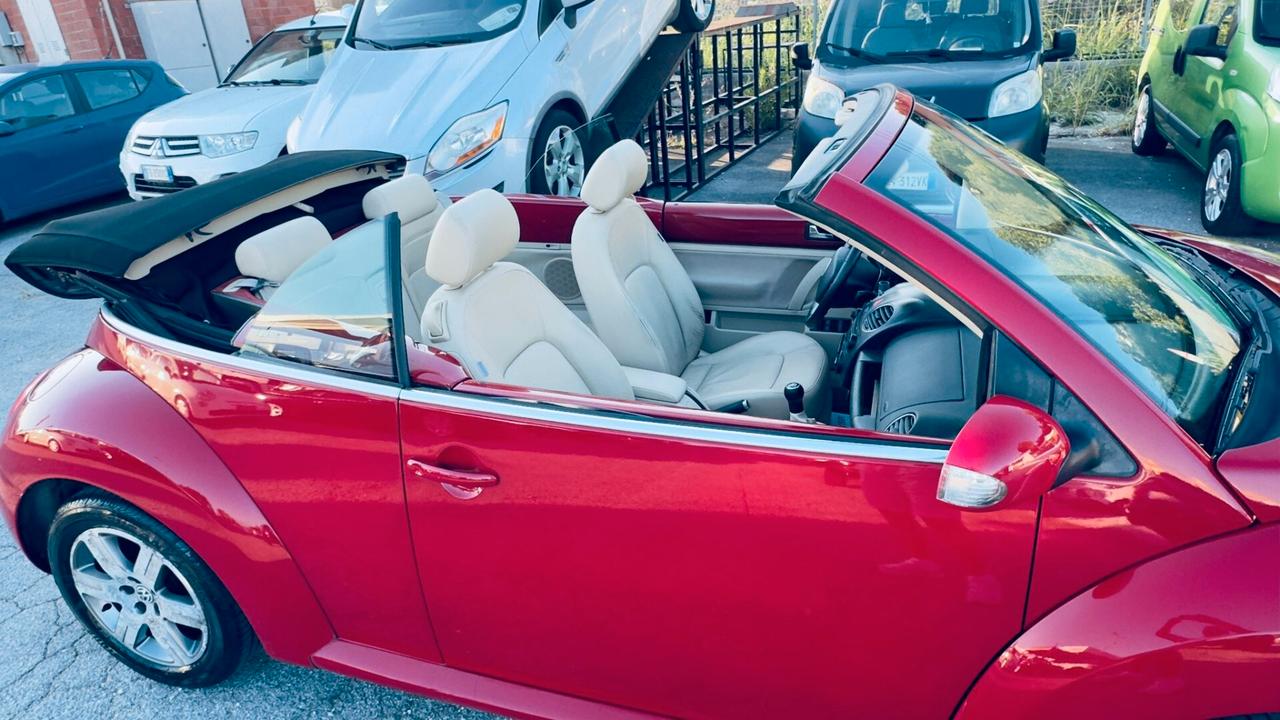 Volkswagen New Beetle 1.9 TDI 105CV Cabrio Lim. Red Edt.