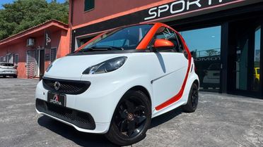 Smart fortwo cabrio SERVOSTERZO 1.0 mhd 84cv FLASH LIGHT NAVIGATORE PELLE NERA