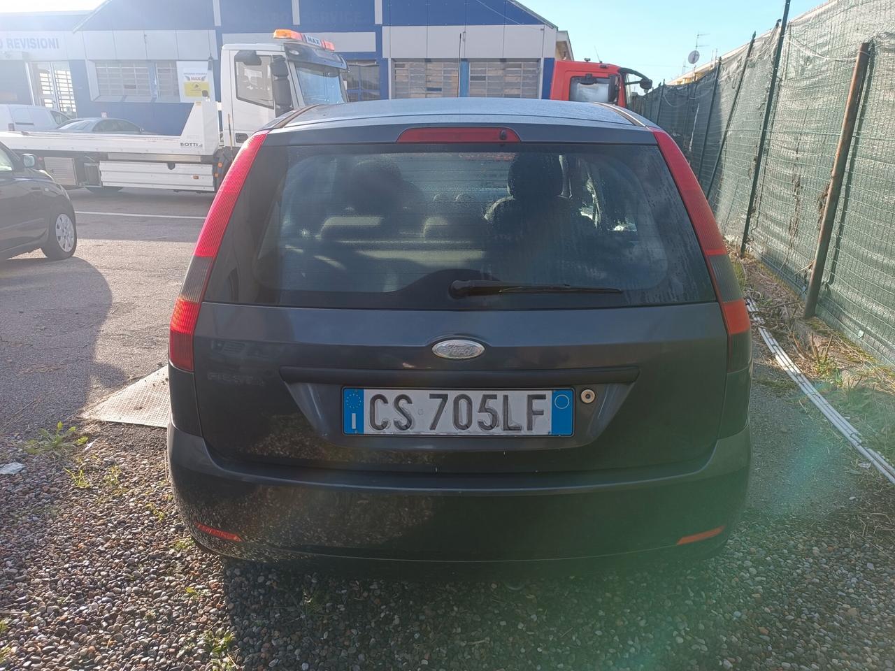 Ford Fiesta 1.2 16V 5p. Zetec