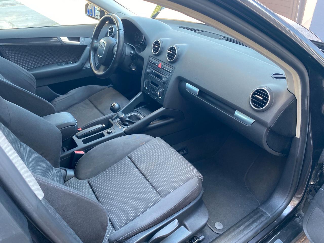Audi A3 SPB 1.6 16V FSI Ambition