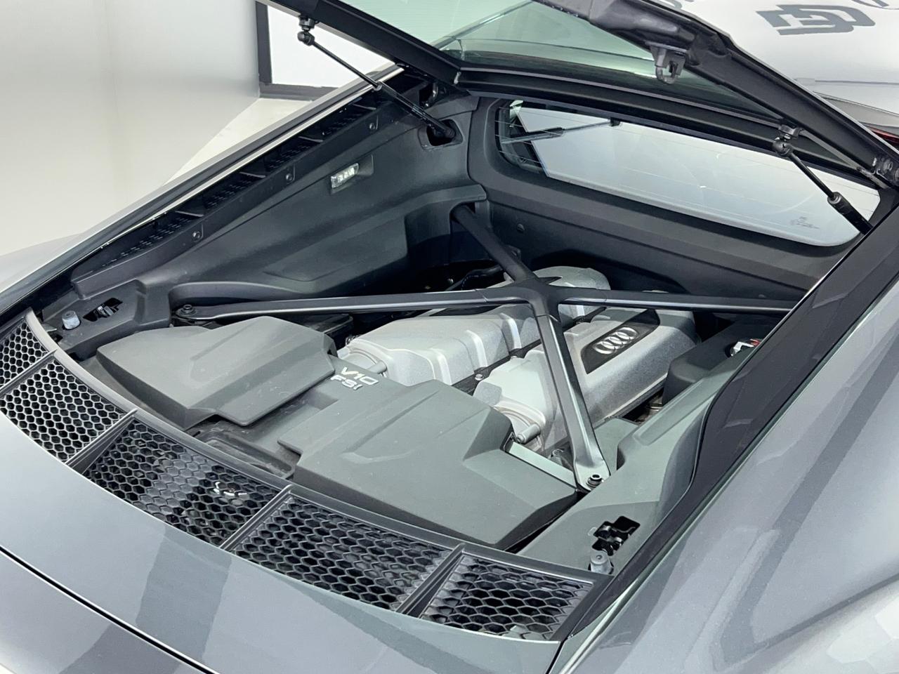 Audi R8 Coupé V10 RWD S tronic 540CV