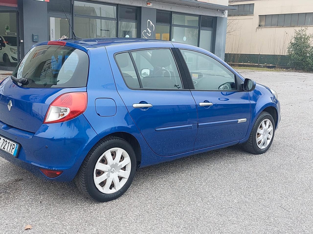 Renault Clio 1.2 16V 5 porte GPL Dynamique