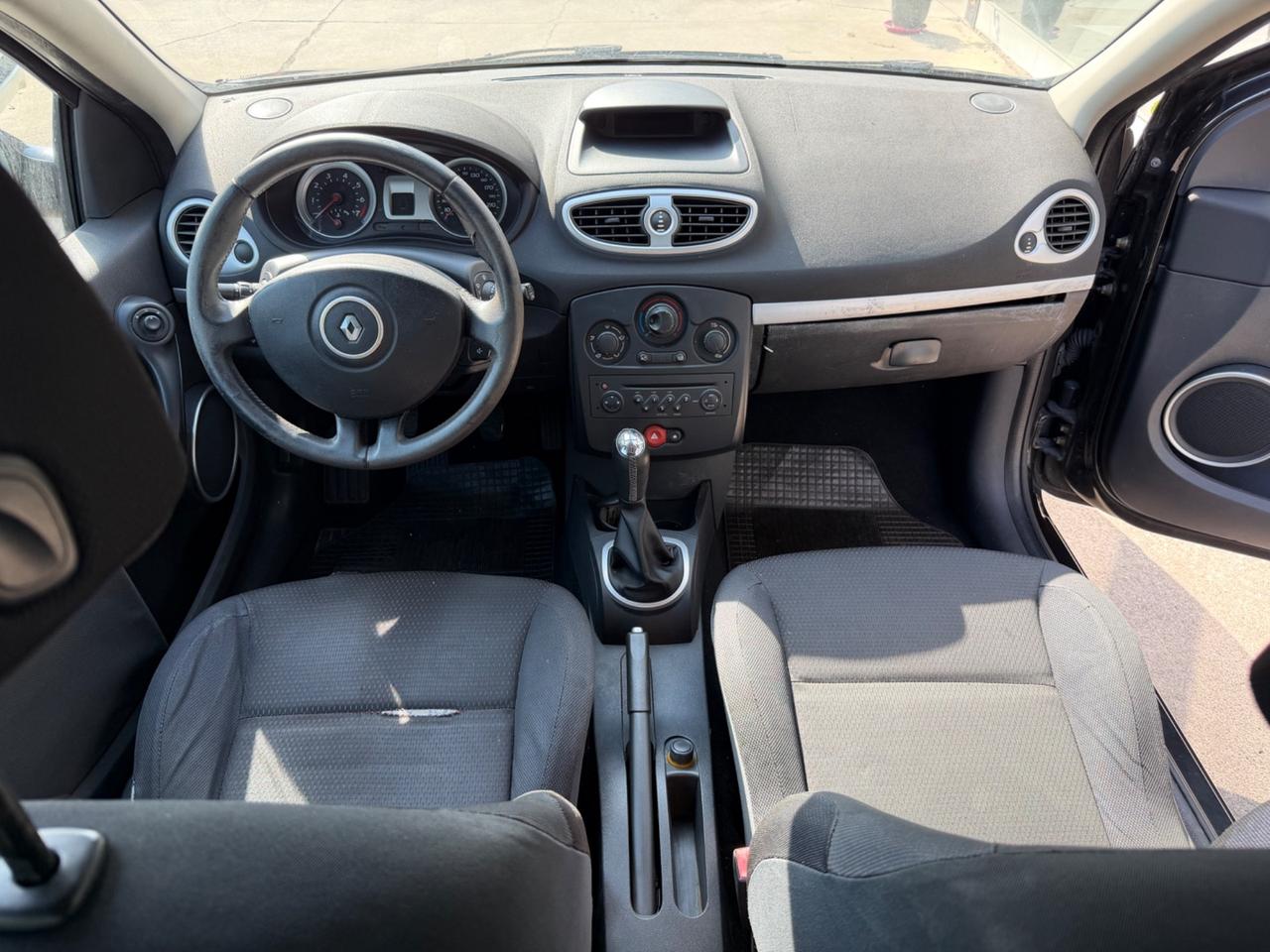 Renault Clio 1.2 16V 3 porte - Neopatentati-Motore perfetto
