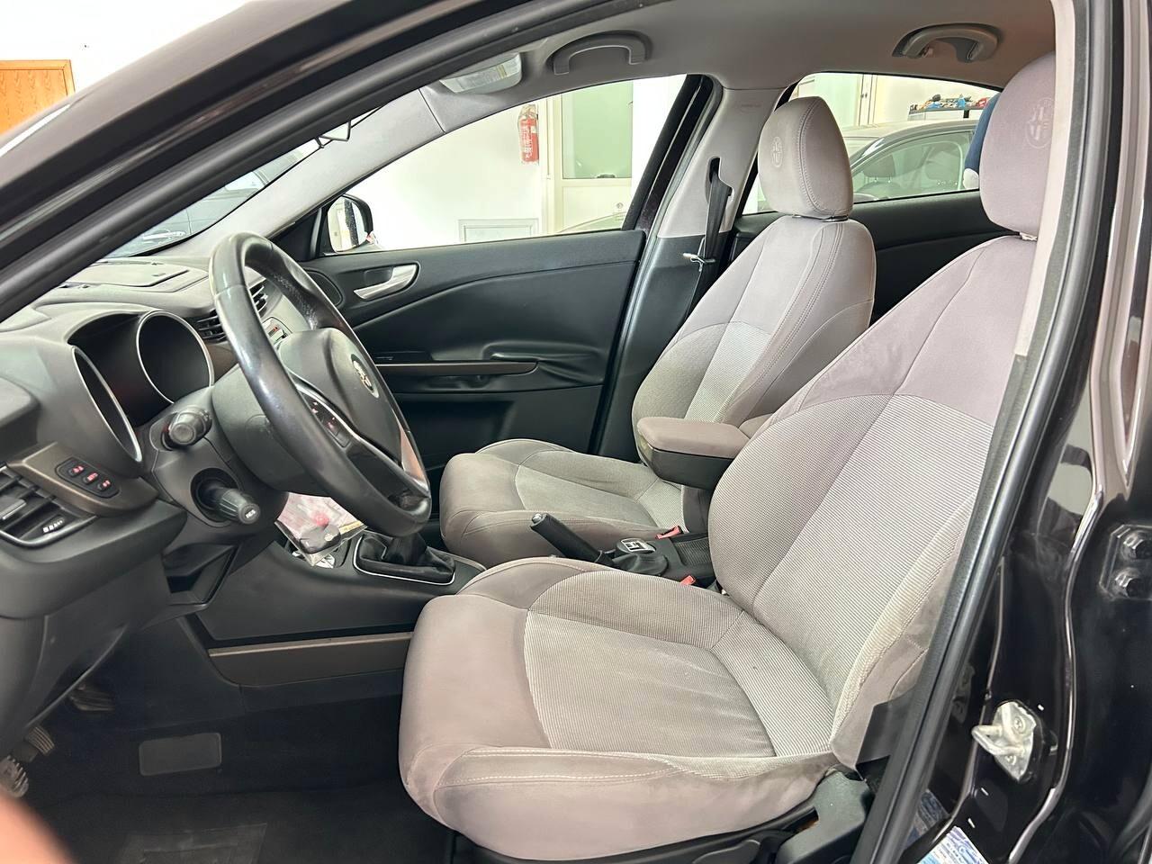 Alfa Romeo Giulietta 1.6 JTDm-2 105 CV Distinctive