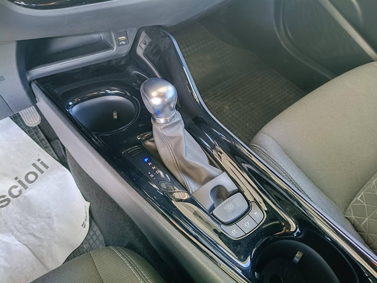TOYOTA C-HR 2.0h Trend e-cvt