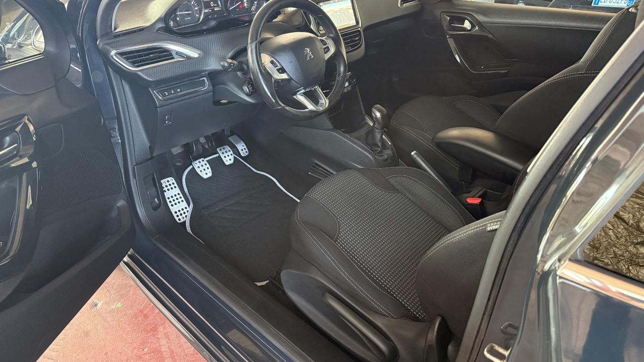 Peugeot 208 Turbo 110 EAT6 GT Line