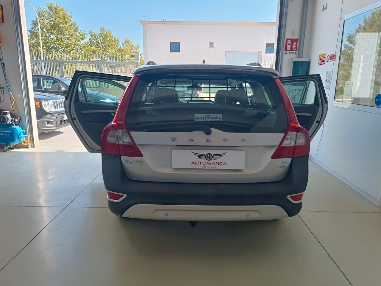 Volvo XC 70 XC70 D5 AWD Summum