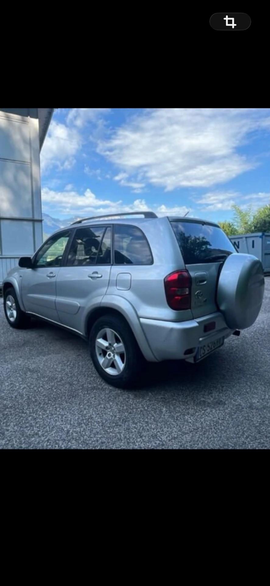 Toyota RAV 4 RAV4.com 2.0 Tdi D-4D cat 5 porte NEOPATENTATI