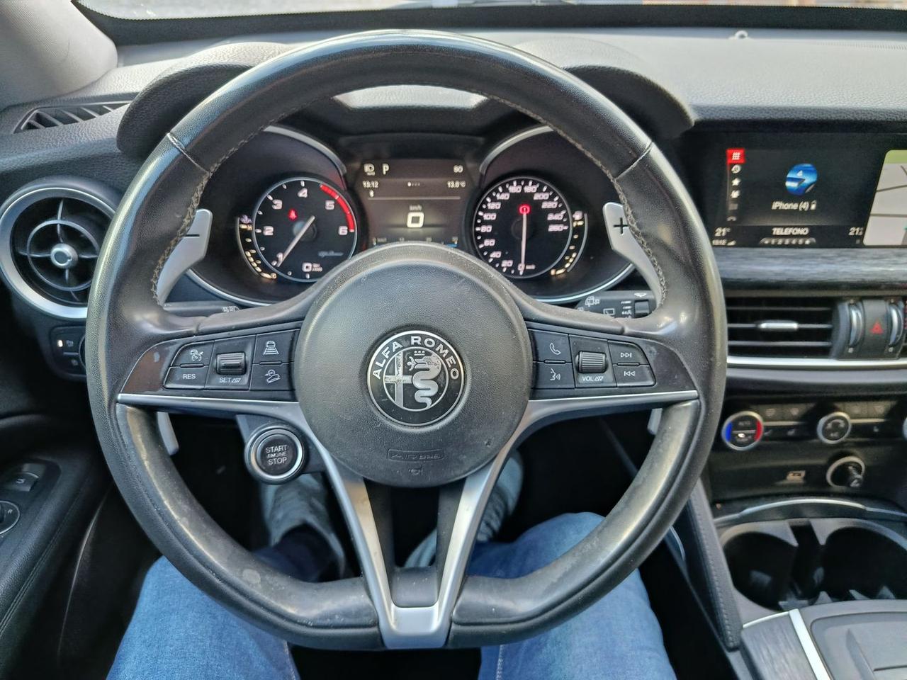 Alfa Romeo Stelvio Sport Tech 2.2 #7918