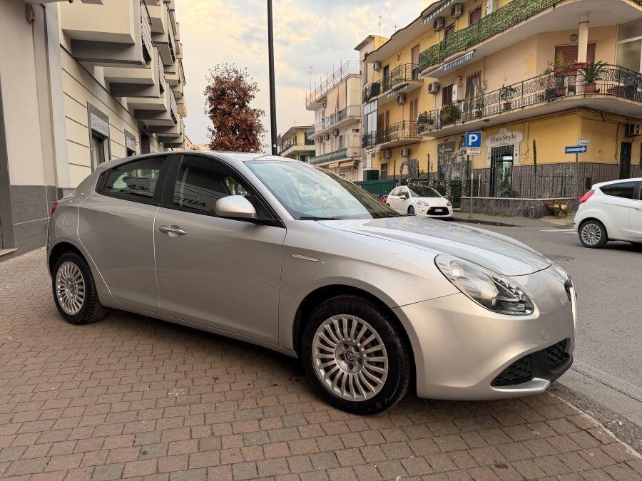 Alfa giulietta 1.6 mjet autom certificata italiana