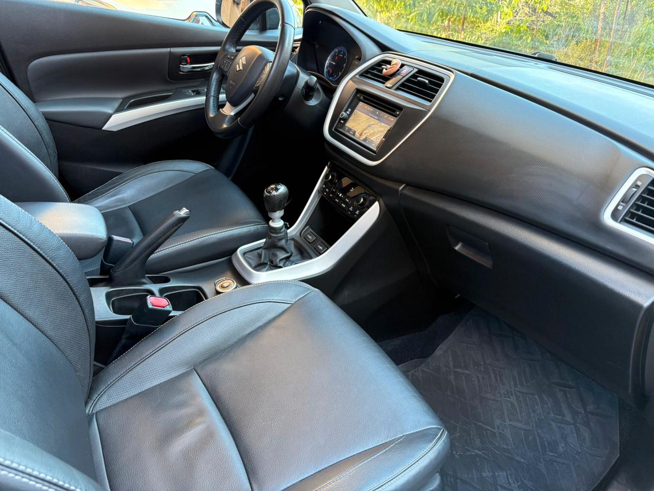 Suzuki S-Cross 1.6 DDiS 4WD All Grip Top + TETTO