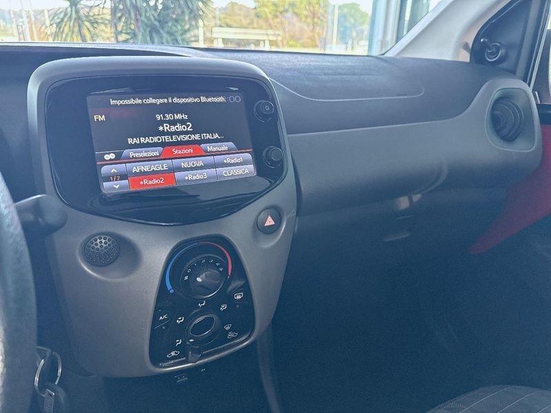 Peugeot 108 Active VTi 72cv S&S Neopatentati