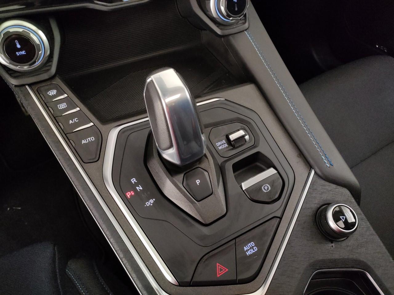 Lynk & Co 01 1.5 td phev auto