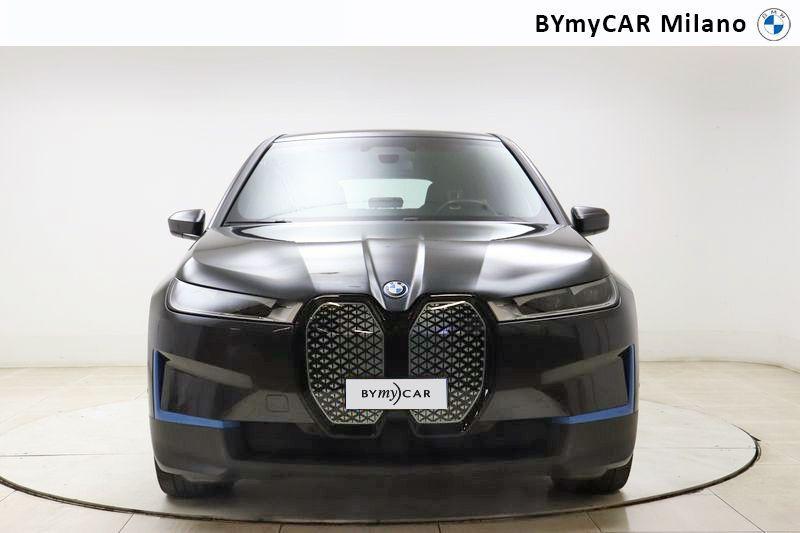 BMW iX 40 pacchetto sportivo xDrive