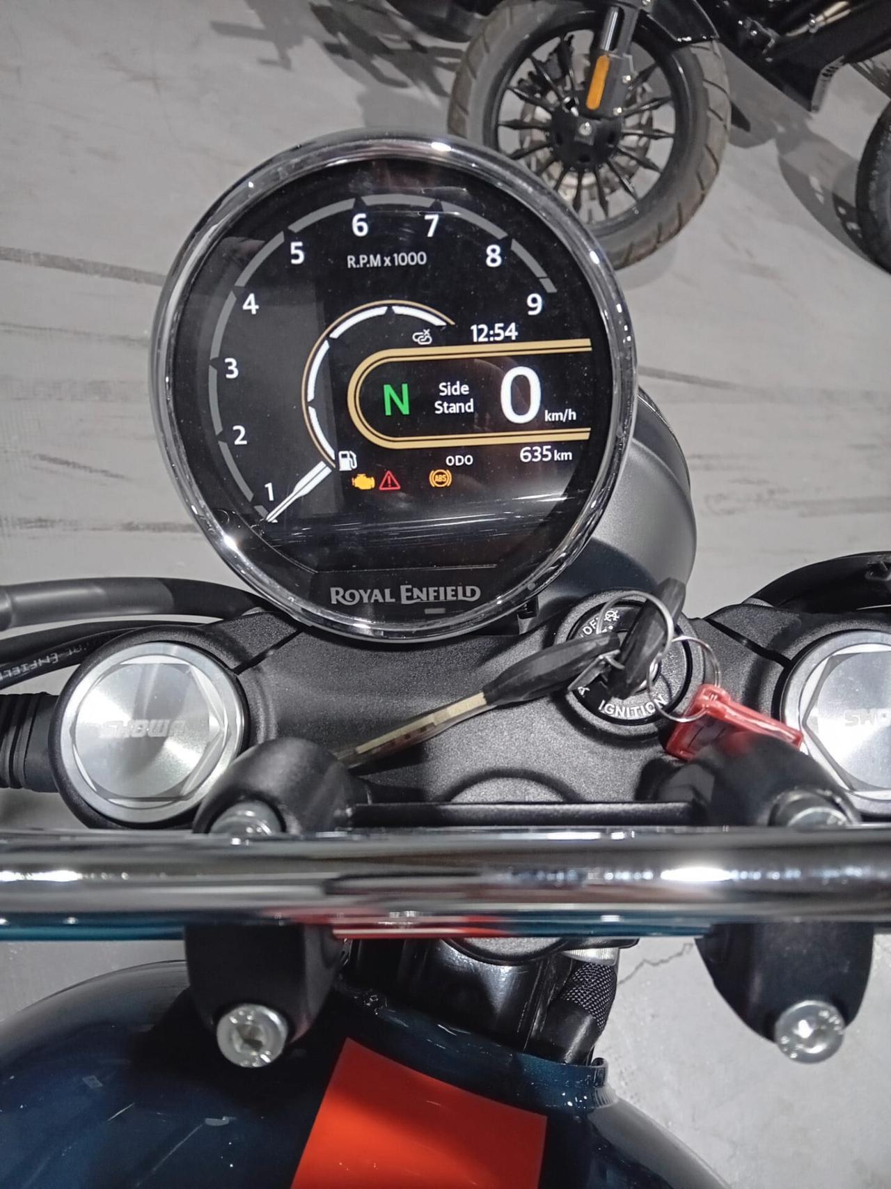 Royal Enfield Interceptor Bear SCRAMBLER