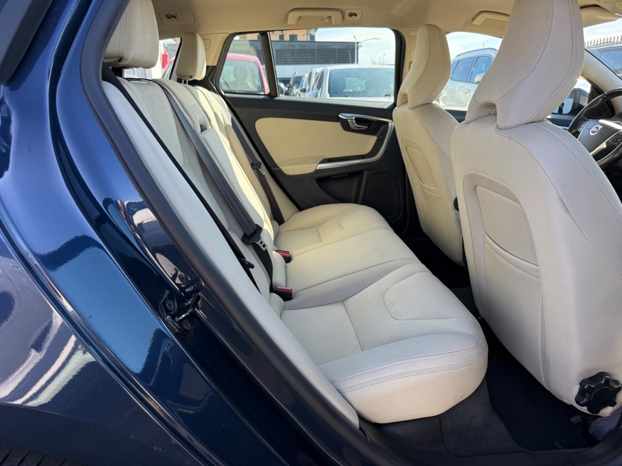 Volvo V60 D4 Summum